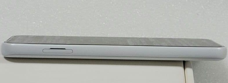 【新品】　arrows We FCG01 ホワイト　富士通　本体　外箱　説明書付