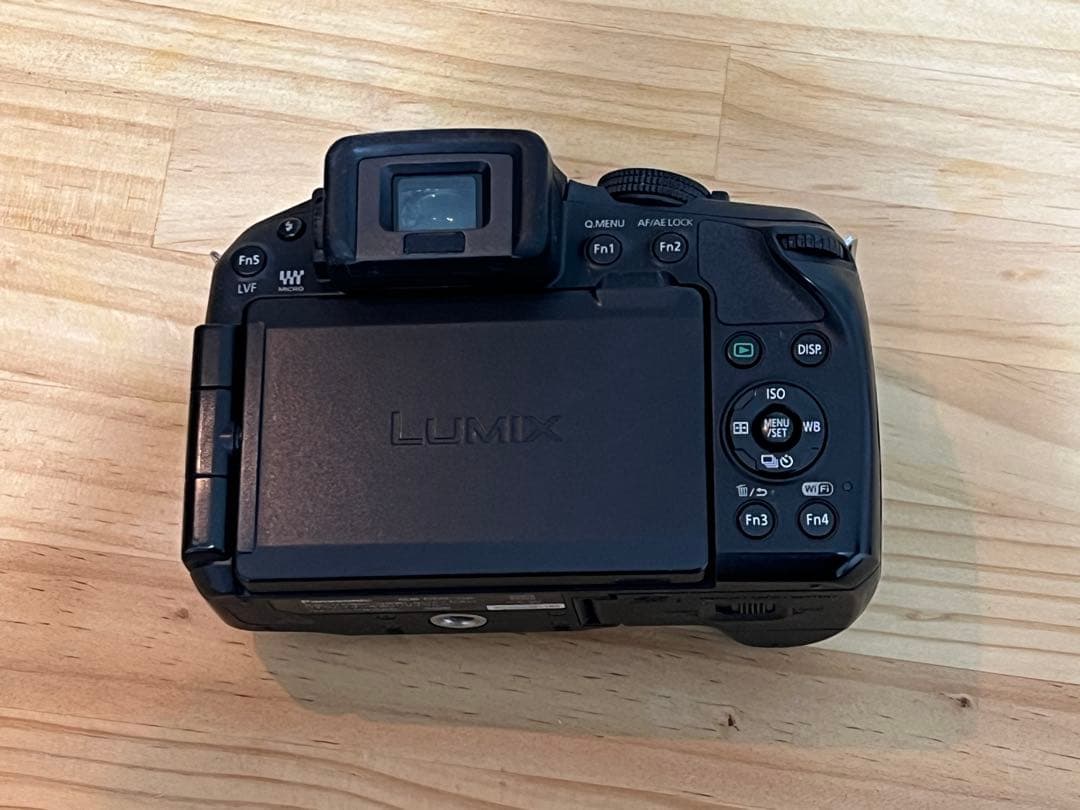 Panasonic LUMIX DMC-G6 ボディ 黒