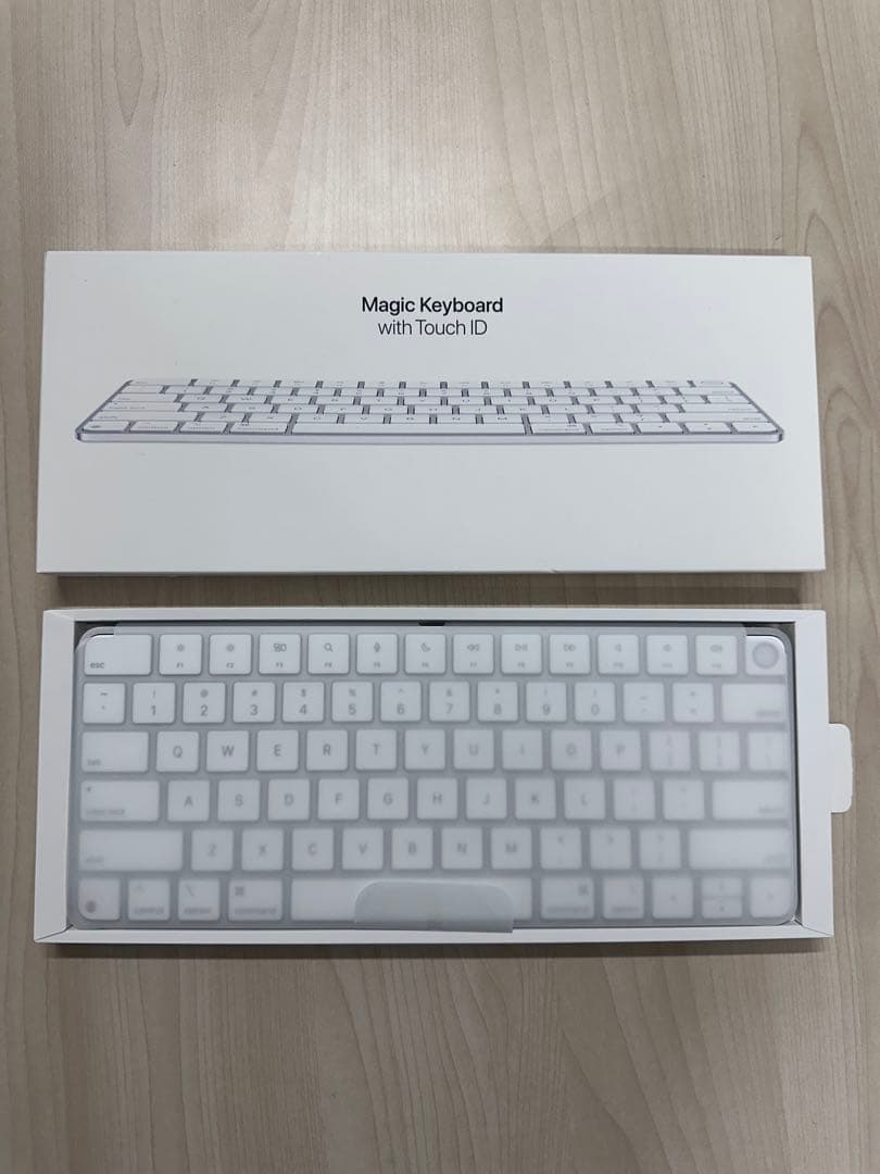 Apple Magic Keyboard touchID搭載ホワイト
