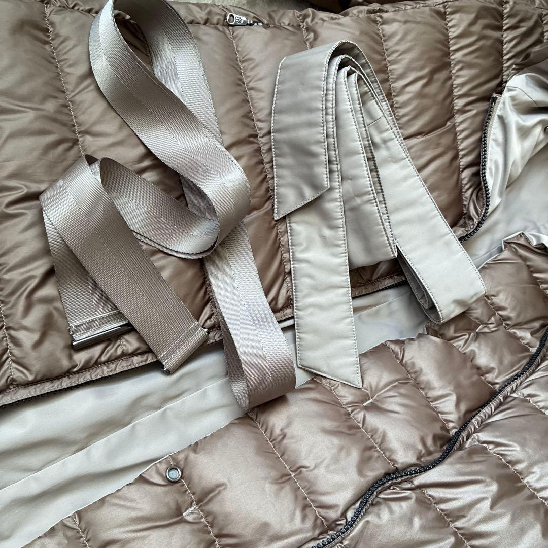 カ*次様 マックスマーラ　ベージュ ロングダウンジャケット フード付き　ダブルフ