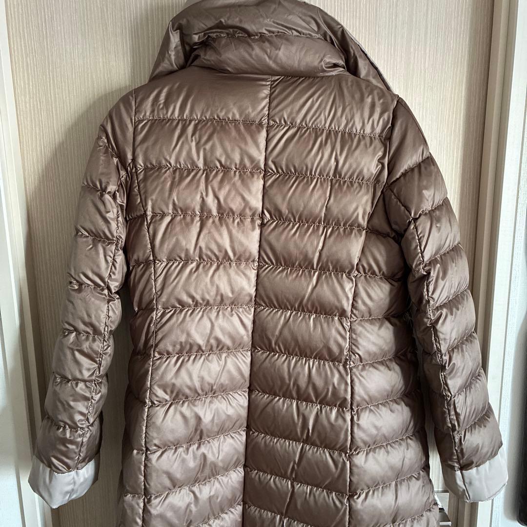 カ*次様 マックスマーラ　ベージュ ロングダウンジャケット フード付き　ダブルフ