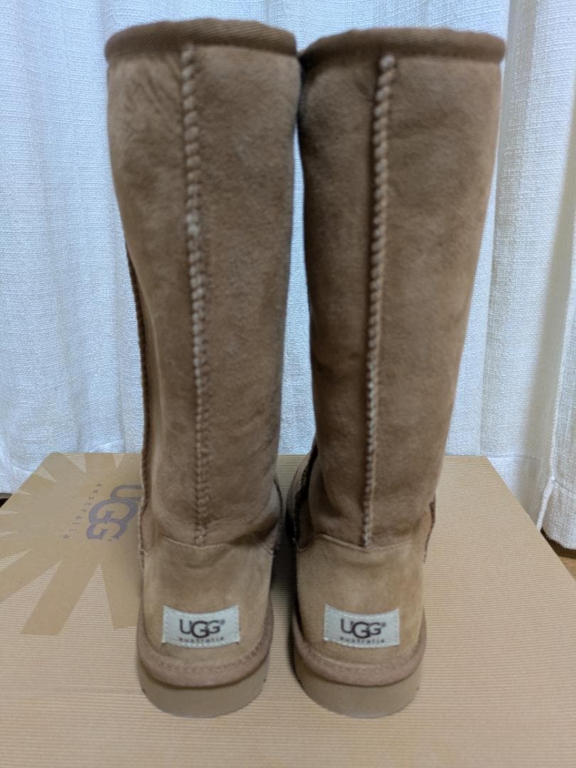 未使用新品UGG ムートンブーツ チェスナット トール　24cm