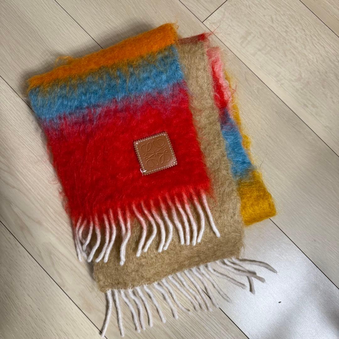 ぷ*す様 ロエベ　マフラー