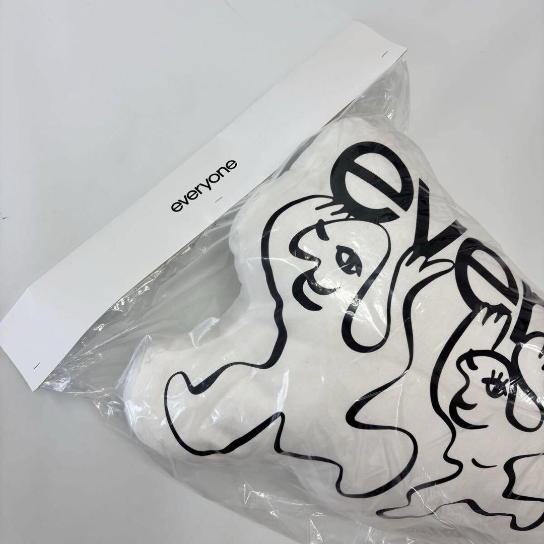 新品 everyone エブリワン アート クッション