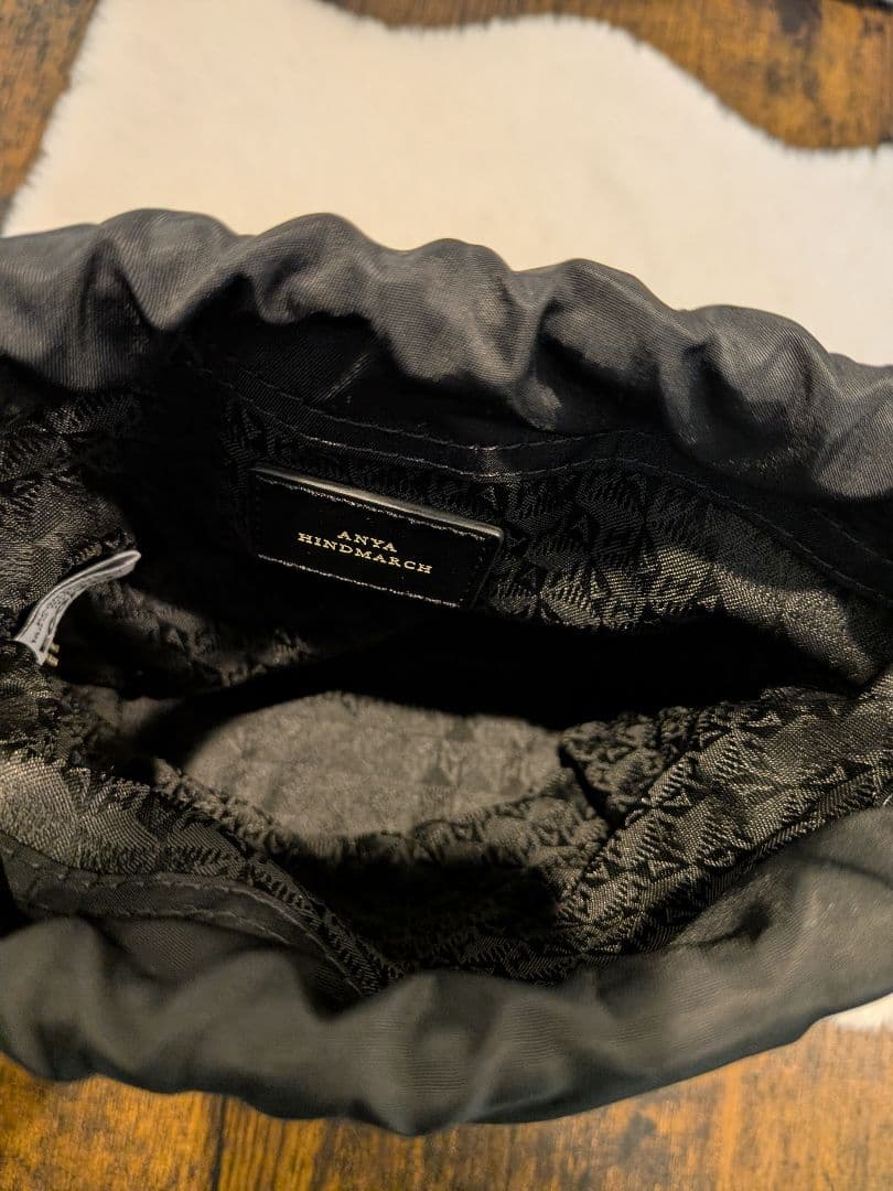 アニヤハインドマーチ EYES ナイロン 巾着ポーチ 黒 美品