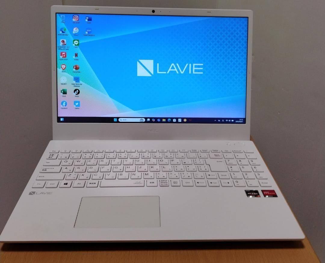 NEC AMD Ryzen 7 4700U/SSD1TB/メモリ16GB/DVD