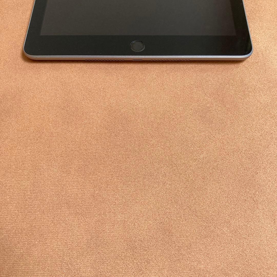 132【早い者勝ち】電池良好☆iPad6 第6世代 32GB WIFIモデル☆