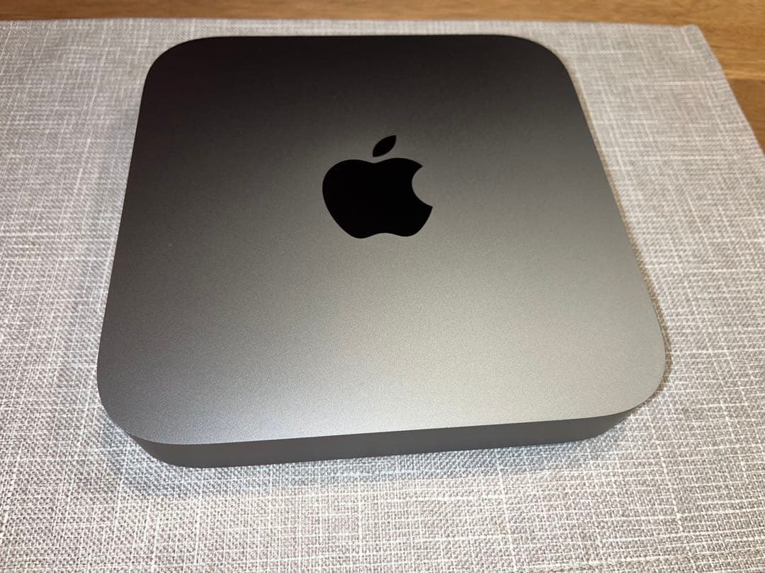 美品！Apple Mac mini 2018