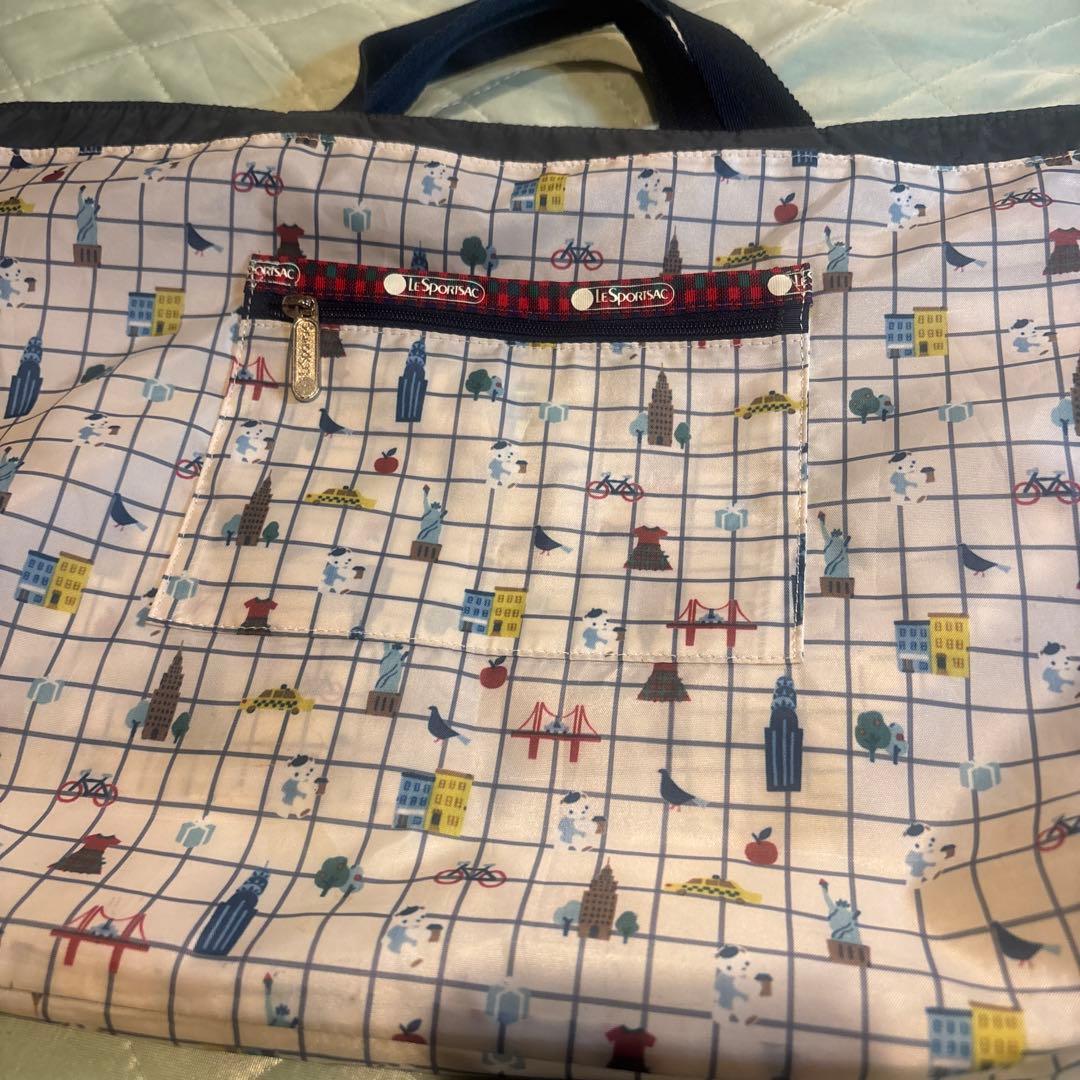 金土日のみ値下げ❗️人気柄❣️ファミリア　レスポコラボリバーシブルバッグ