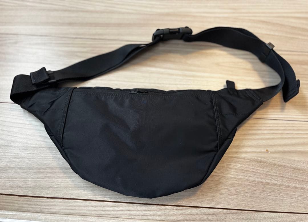 Casely-Hayford×PORTERバーニーズニューヨーク限定ボディバッグ