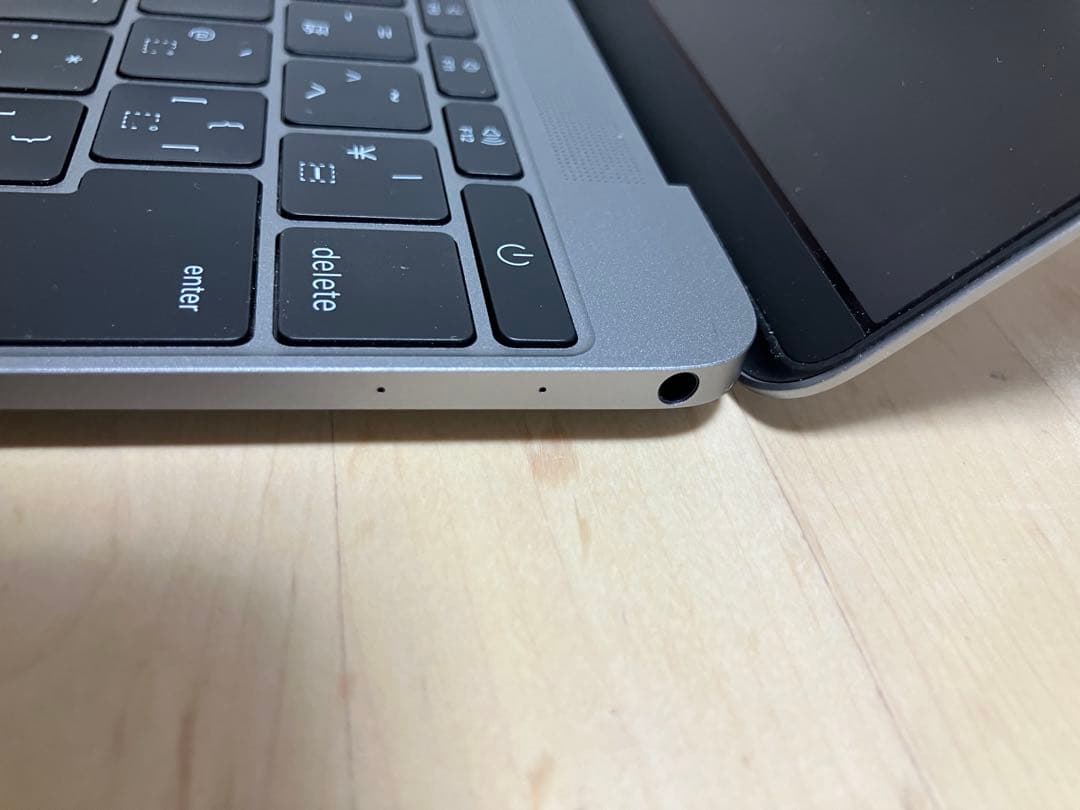 【充放電90回未満】MacBook（Retina 12インチ 2015