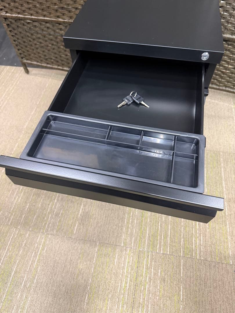 【洗浄消毒作業済】オフィスコム　オフィスワゴン　スチールデスクワゴン　鍵付き