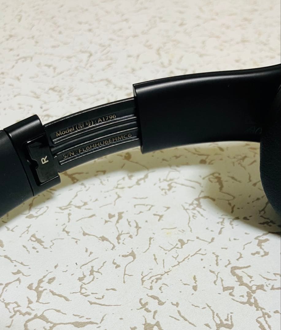 Beats Solo3 Wirelessヘッドホン、ブラック