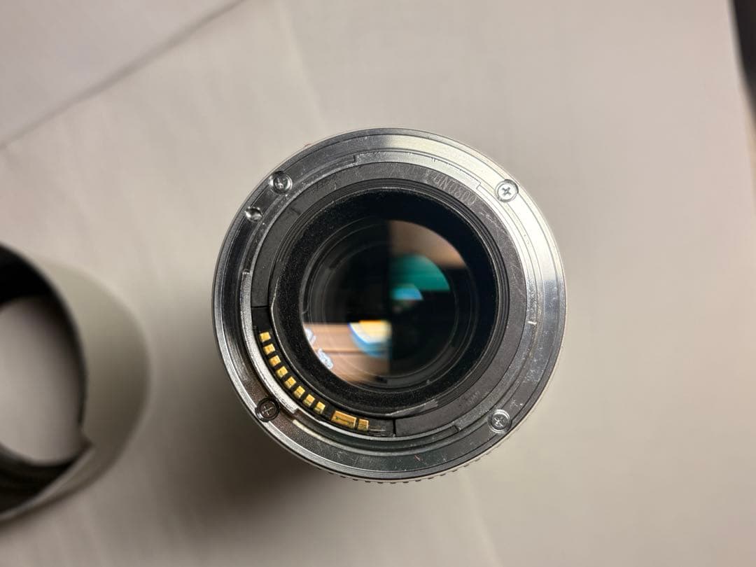 本日セール！　キャノン70-200mm f4　ズームレンズ白です！