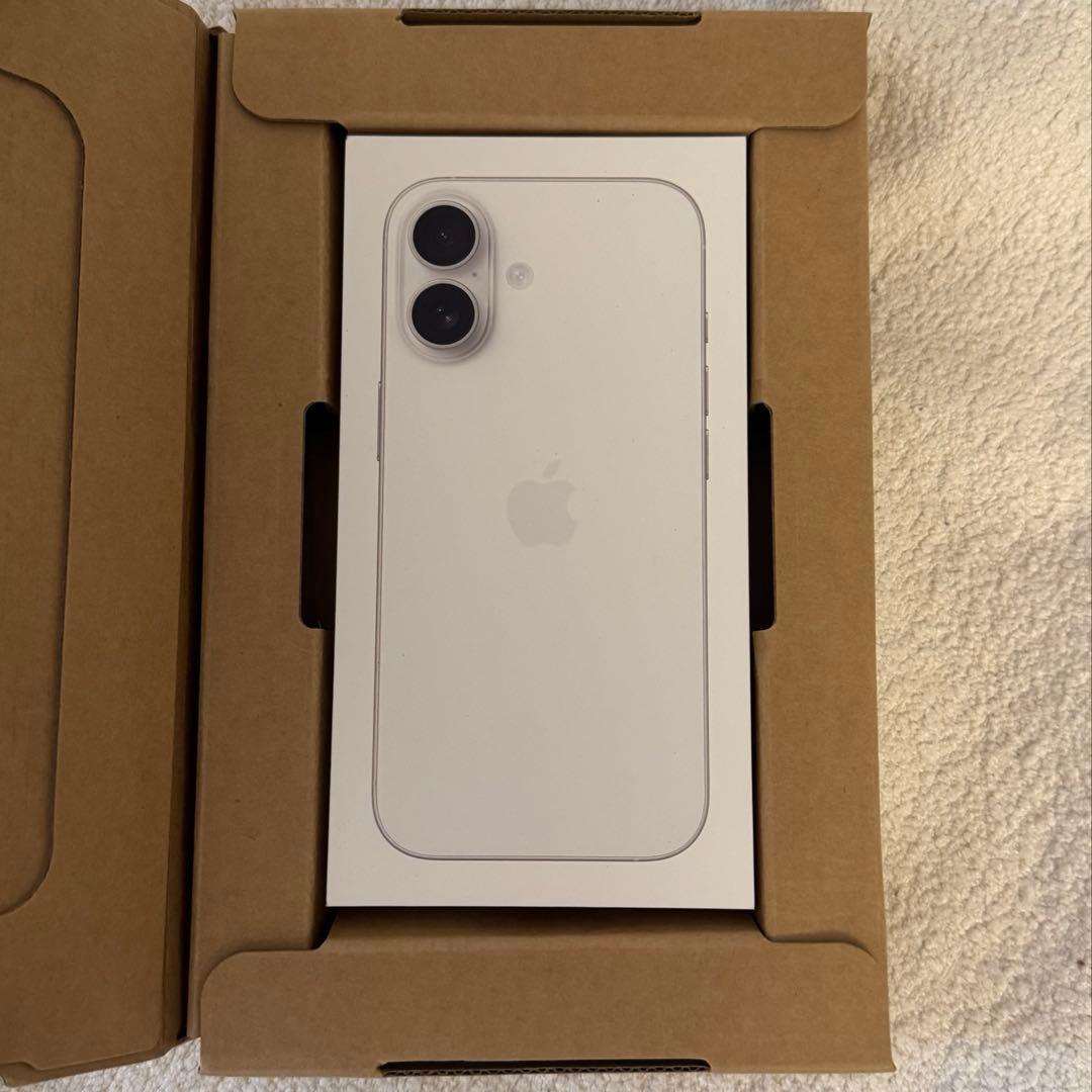 【未使用　未開封】iPhone17 256GB ホワイト