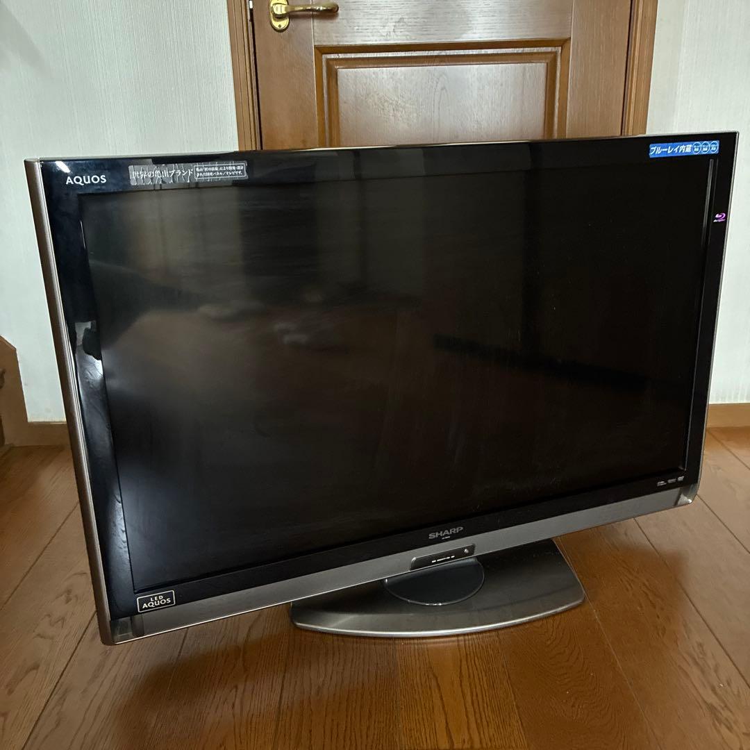 禎一　シャープAQUOS 40型