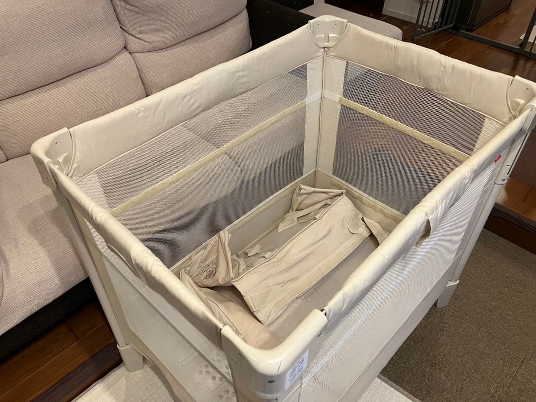 アップリカ ベビーベッド ココネル エアー/ミルク WH