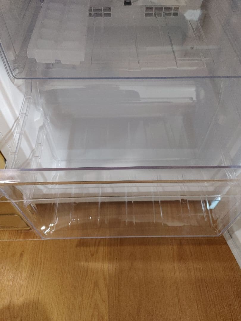 ほぼ未使用品 2025年製　Haier 冷蔵庫 JR-NF121C