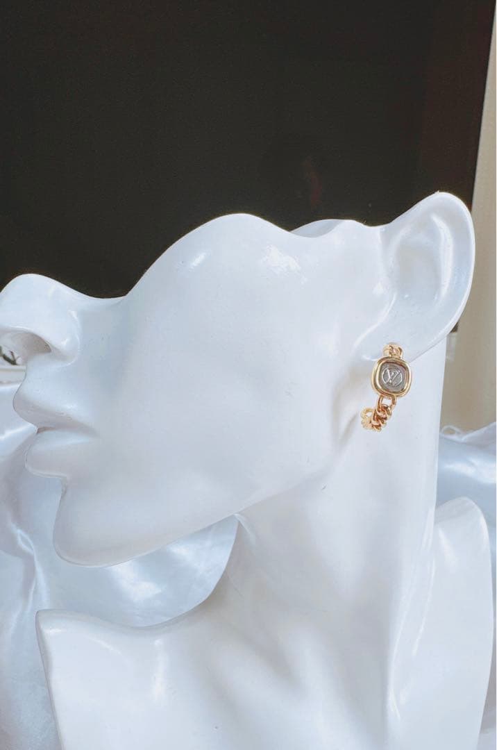 ルイヴィトンピアスM 61093片耳のみ