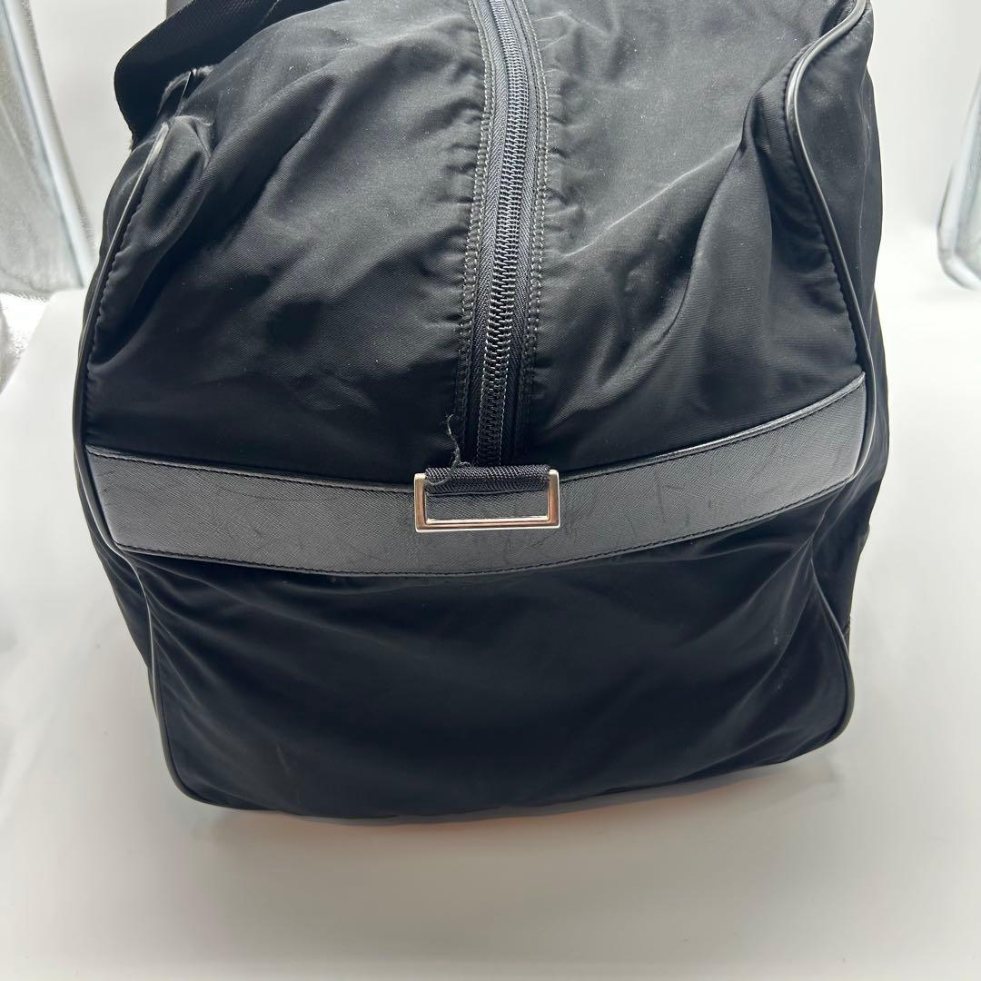 人気✨プラダ　ナイロン　ボストンバッグ　旅行用　レザー　三角プレート