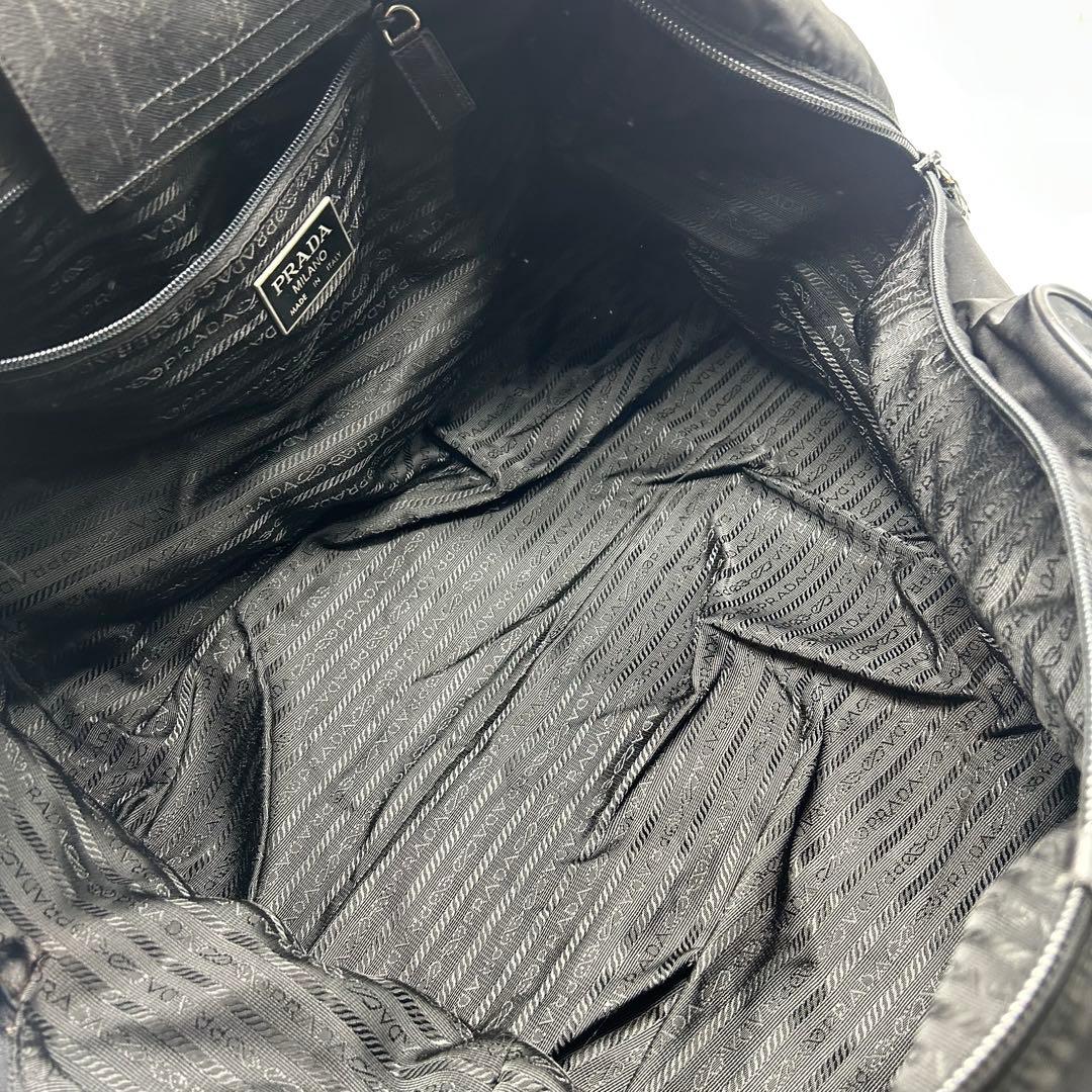 人気✨プラダ　ナイロン　ボストンバッグ　旅行用　レザー　三角プレート