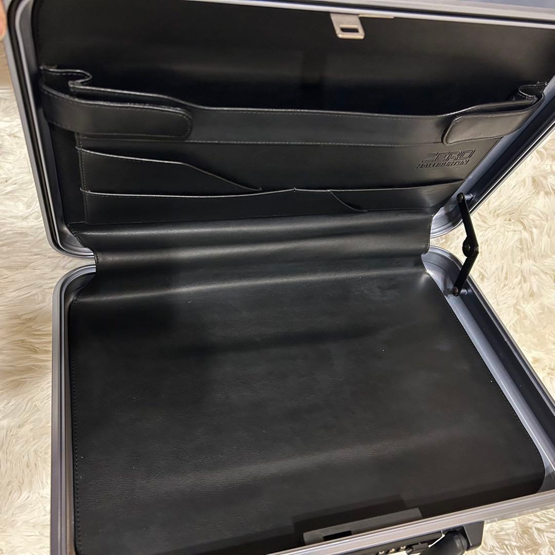 未使用　ゼロハリバートン　アタッシュケース　ブルーグレーカラー