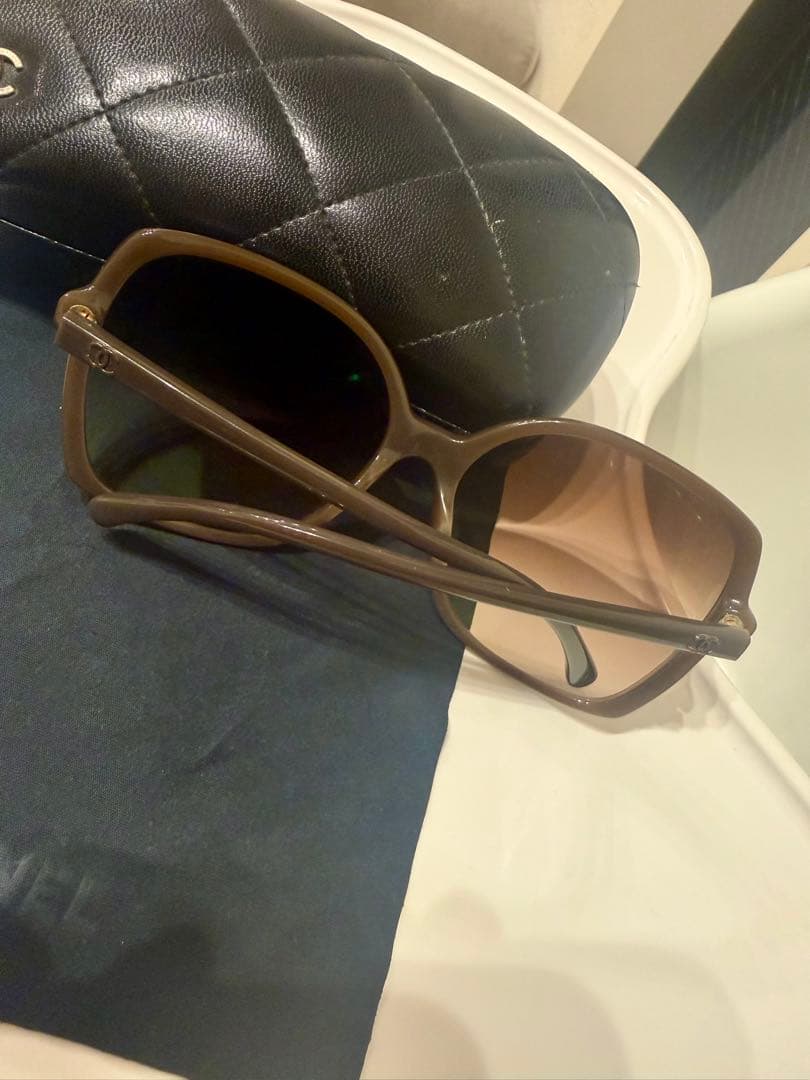 ホ*ト様 【美品】*⭐︎CHANEL ブラウン サングラス ケース付き ⭐︎*