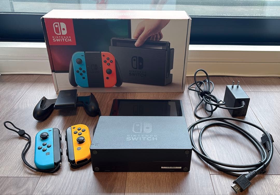 Nintendo Switch 本体 ＋ MicroSD(32GB)付