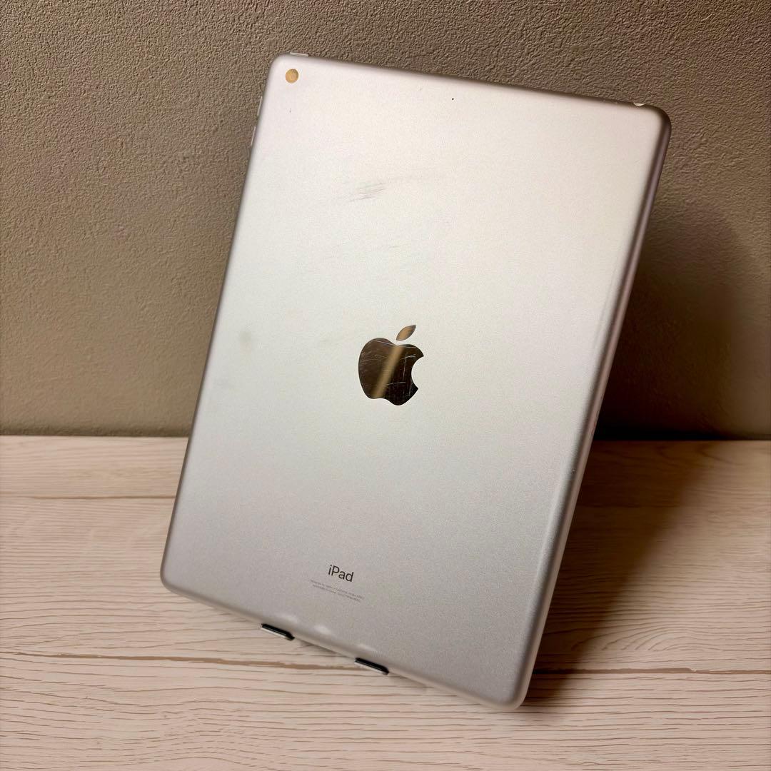 iPad 第9世代 10.2インチ 64GB Wi-Fi シルバー