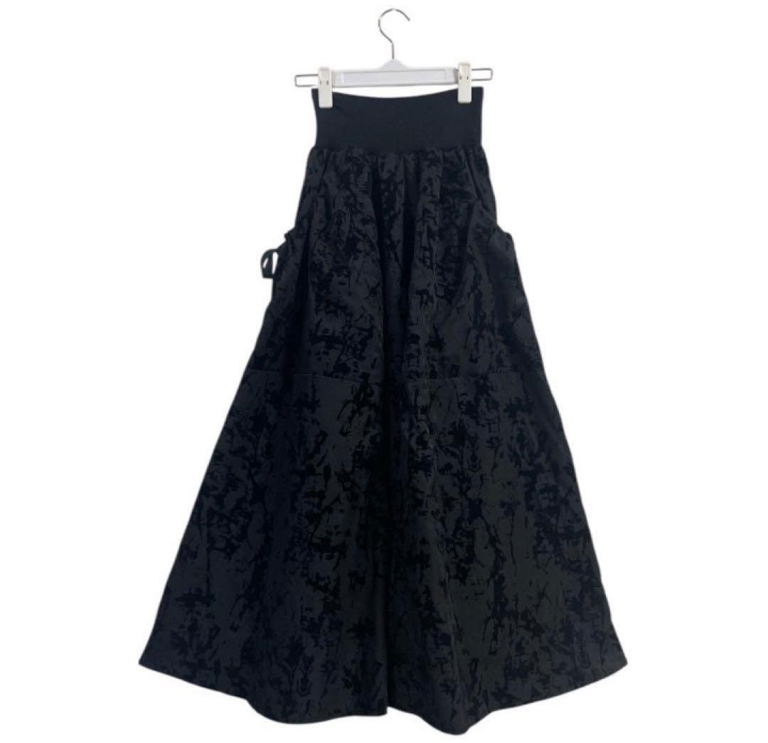 【美品】MoNiLE ペイント柄 フロッキー加工 サイドポケット ロングスカート