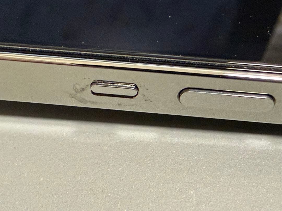 【美品】　iPhone 13 Pro 256GB グラファイト