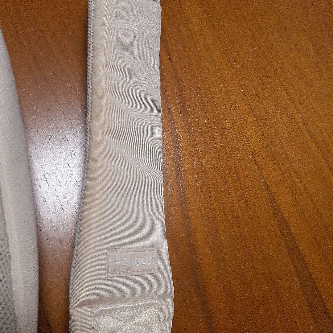 POMULU ヒップシート ホワイト