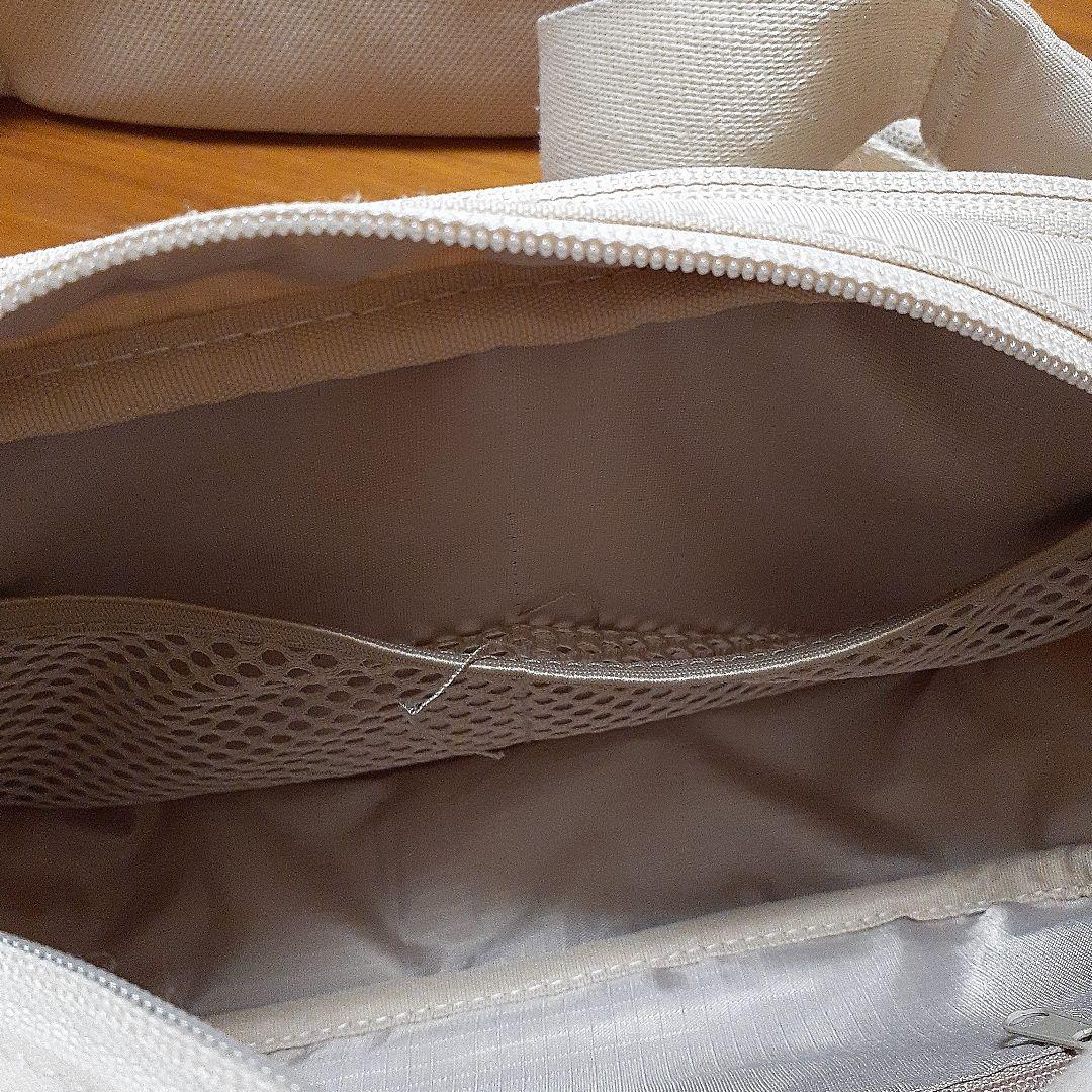 POMULU ヒップシート ホワイト