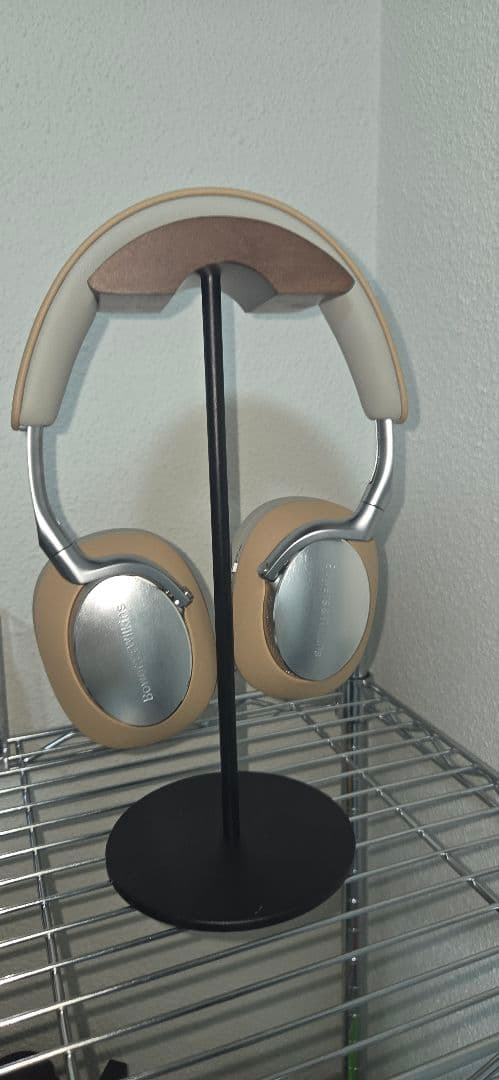 Bowers & Wilkins Px8 タン　値下げ中