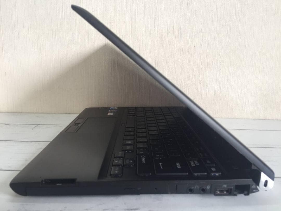 東芝 dynabook R730/26A 13.3型コンパクトノートパソコン