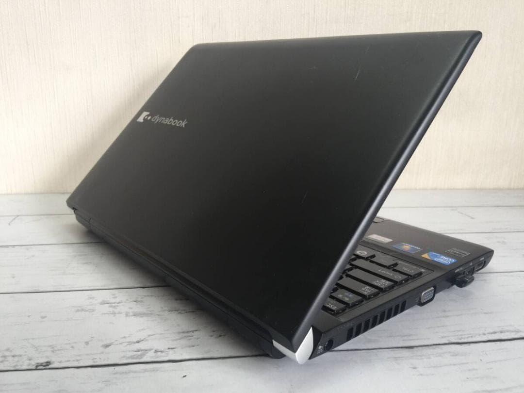 東芝 dynabook R730/26A 13.3型コンパクトノートパソコン