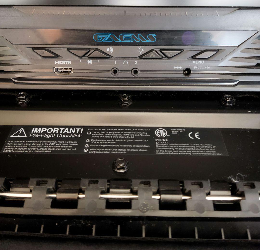 持ち運び ゲーミングモニター ディスプレイ 19インチ キャリーケース USA製