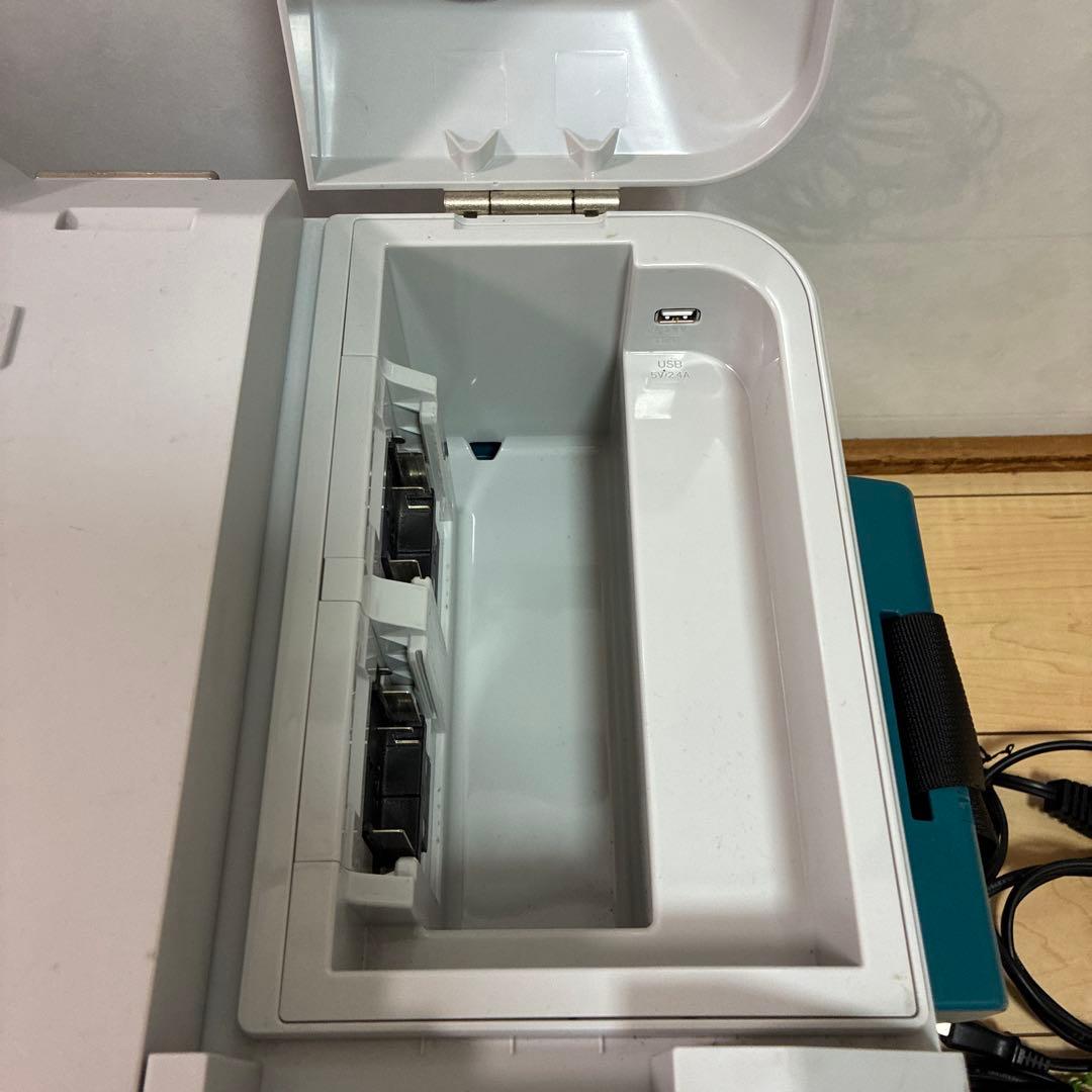 マキタ　充電式保冷温庫　CW180D 20L 冷蔵　冷凍