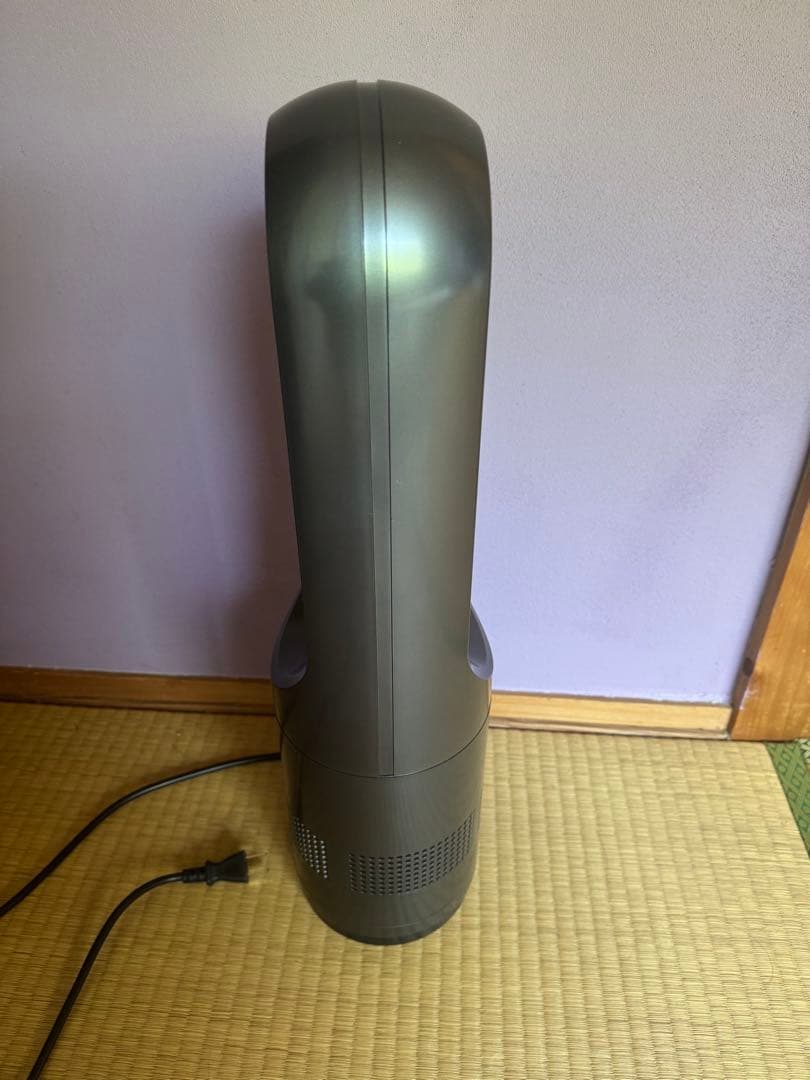 タワー型冷風機 グレー 羽根なしデザイン