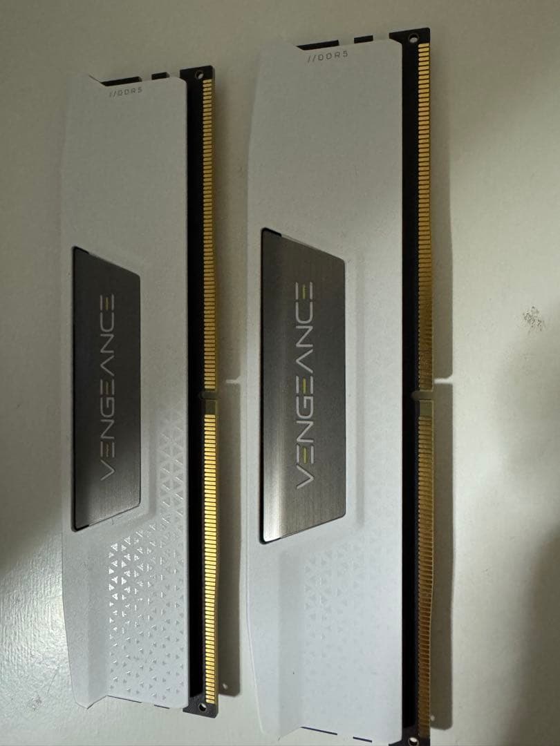 Vengeance DDR5 32GB 6000MHz メモリ