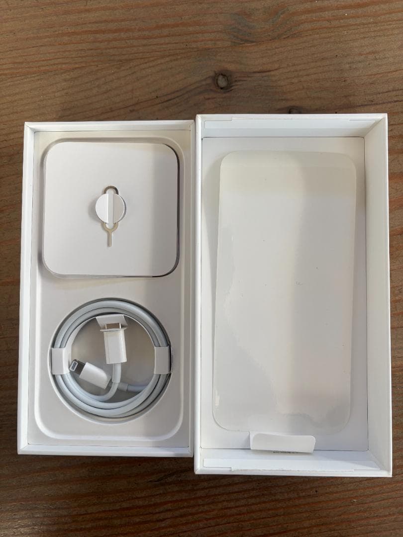 週末処分　超美品Apple iPhone 14 Pro 256GB SIMフリー