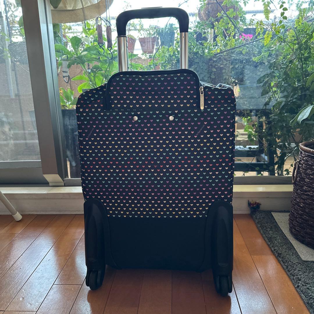 レスポートサック　キャスター付バッグ　スーツケース　旅行　キャリーバック　4輪