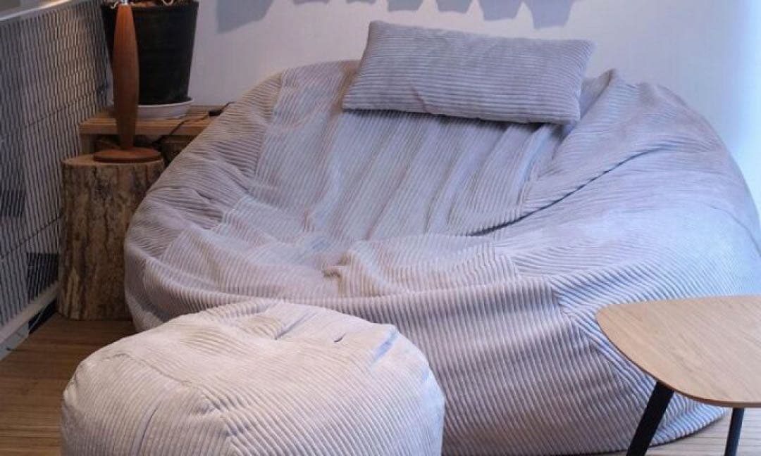 VetsakフェットサックL 高級フロアクッション 相場200,000万前後