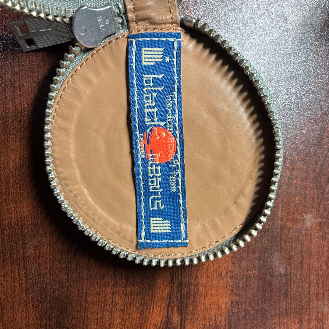 black means ケース 水色