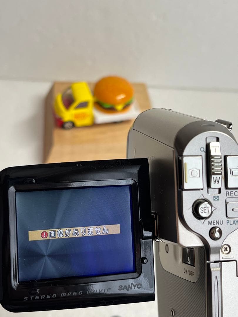 ☆稀少美品☆SANYOデジタルムービーカメラXacti DMX-C6シルバー