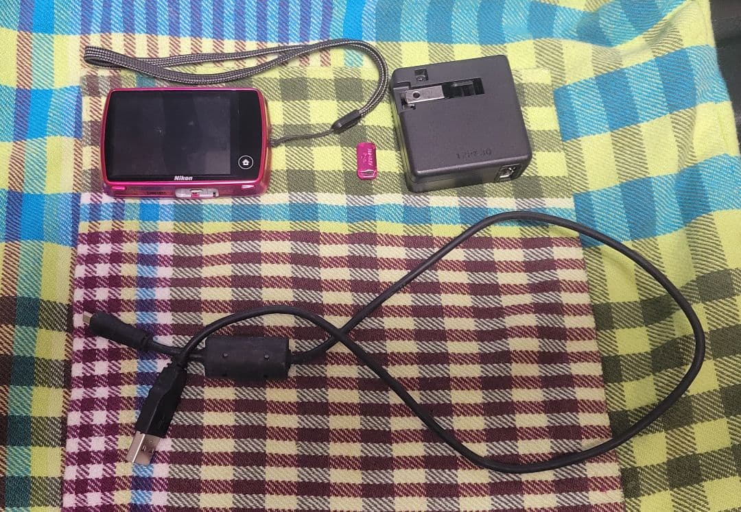 Nikon COOLPIX S01 コンパクトデジタルカメラ