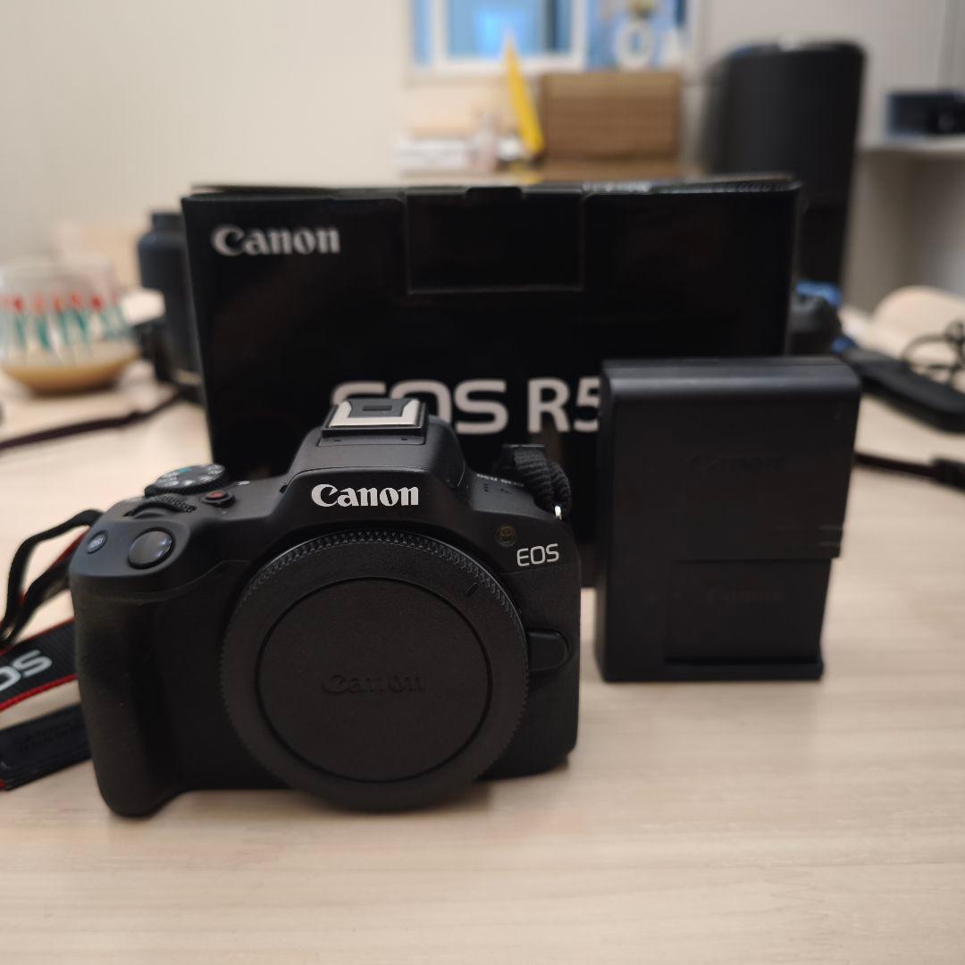Canon EOS R50 ミラーレス一眼 本体のみ
