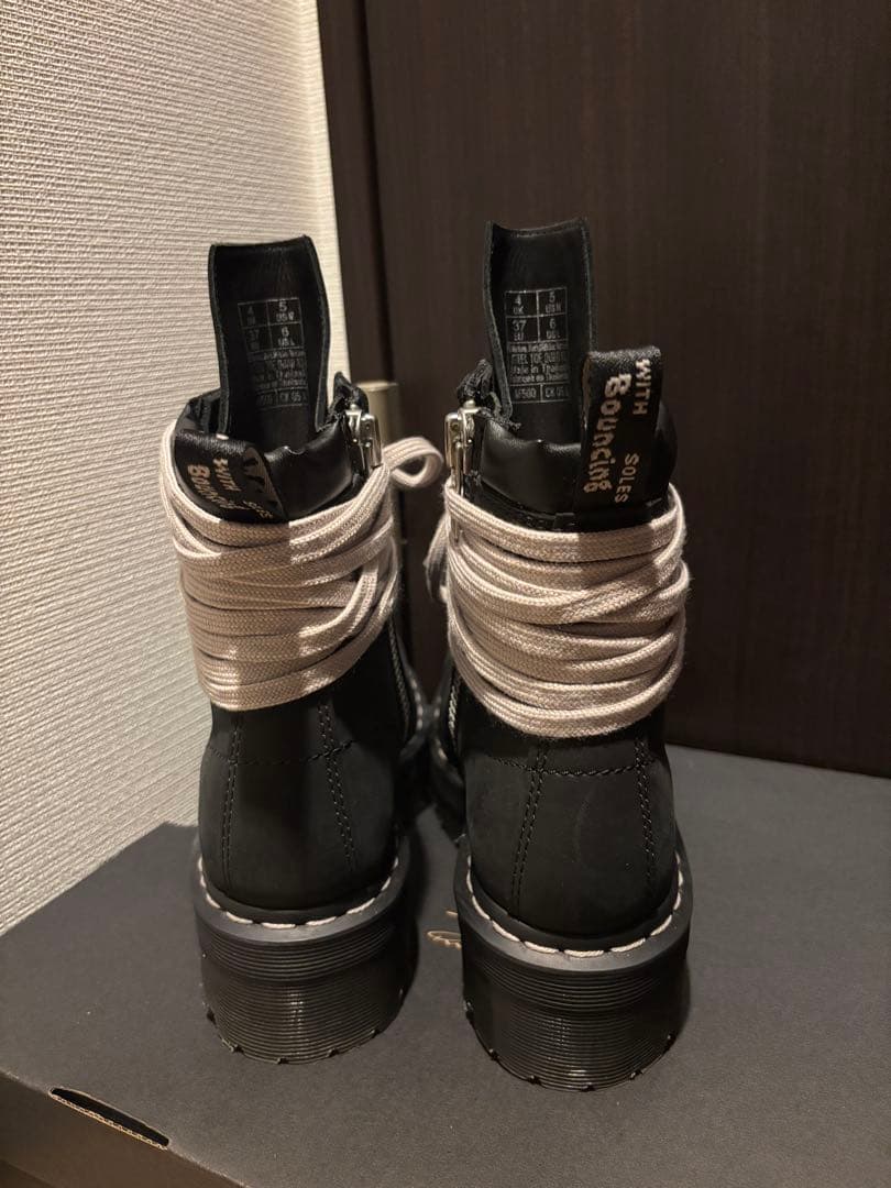 AW25 DR. MARTENS X RICK OWENS ブーツ