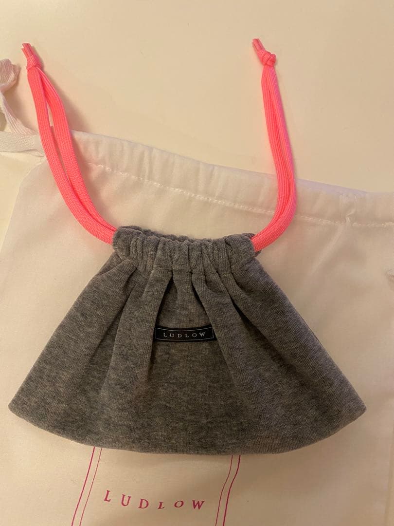 ラドロー　ポーチ　2026