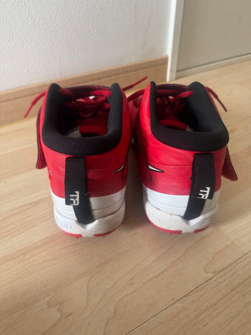 Nike ナイキスパイク レッド　野球　マイクトラウトモデル